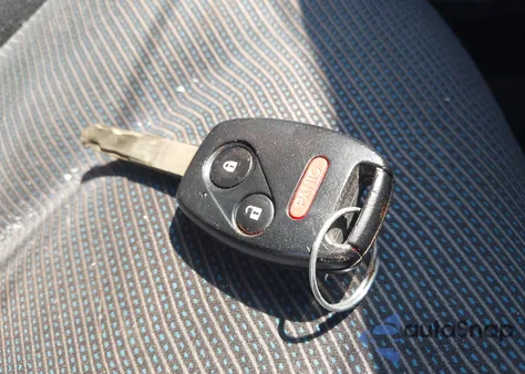 2010 Honda Fit Sport из США, поврежденный, VIN JHMGE8H60AC032646